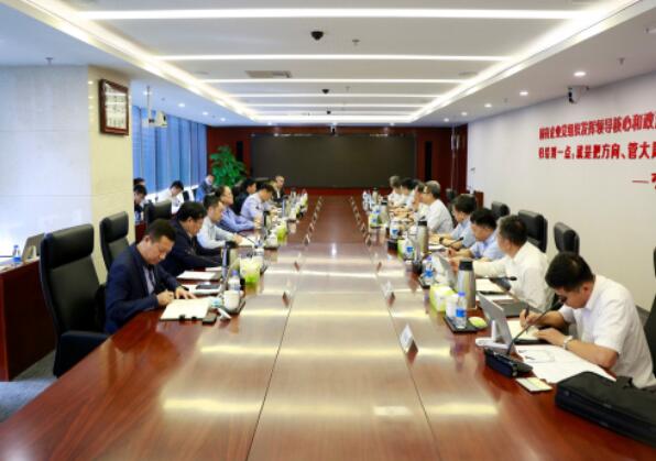 錢智民會見鞍鋼集團董事長、黨委書記譚成旭