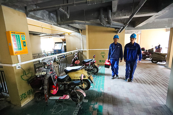“小電驢”充電更安全了！寧?？h24393個(gè)充電接口完成升級(jí)改造
