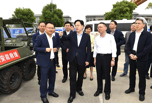 常州市委副書記、市長(zhǎng)陳金虎蒞臨中國(guó)安能二局常州分公司調(diào)研防汛抗旱工作