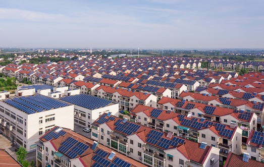 【兩會(huì)】南存輝委員：建議戶用光伏電力納入綠電、綠證、碳排放權(quán)交易市場(chǎng)
