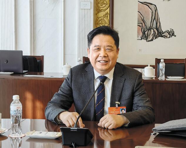 加快能源技術創(chuàng)新 促進成果轉化——訪全國人大代表、中國科學院寧波材料技術與工程研究所所長黃政仁