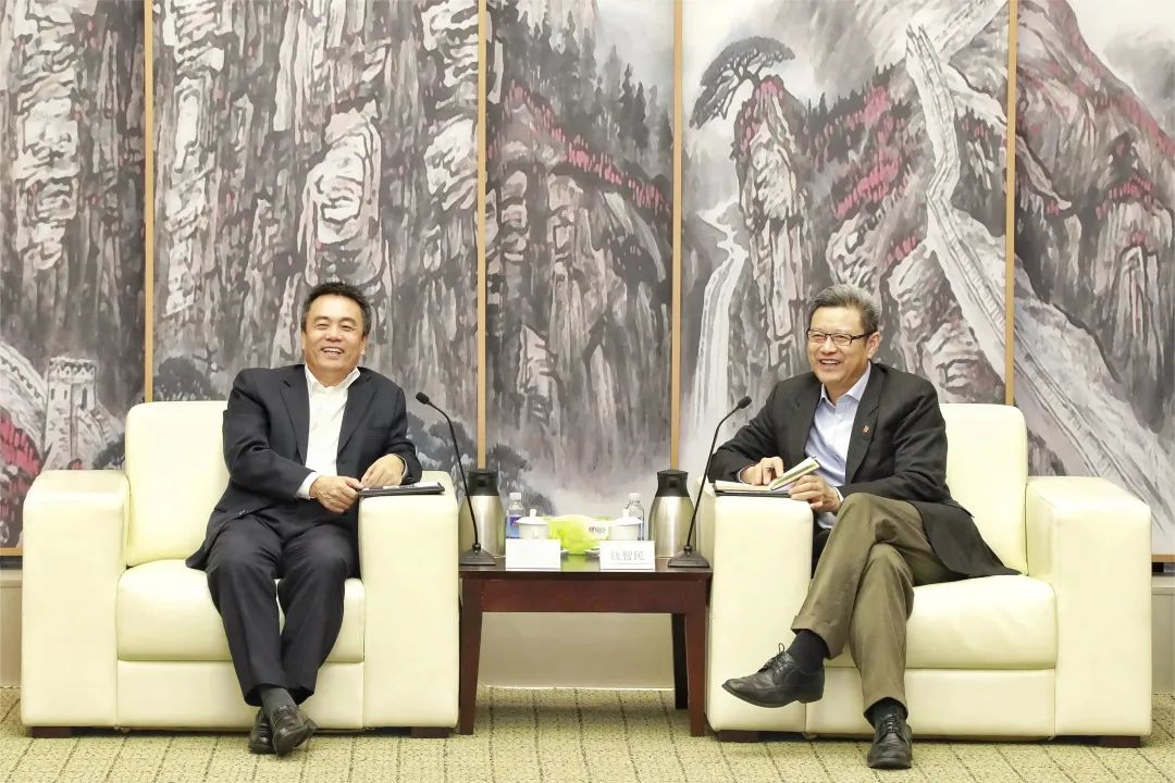 國家電投黨組書記、董事長(zhǎng)錢智民會(huì)見哈電集團(tuán)黨委書記、董事長(zhǎng)曹志安