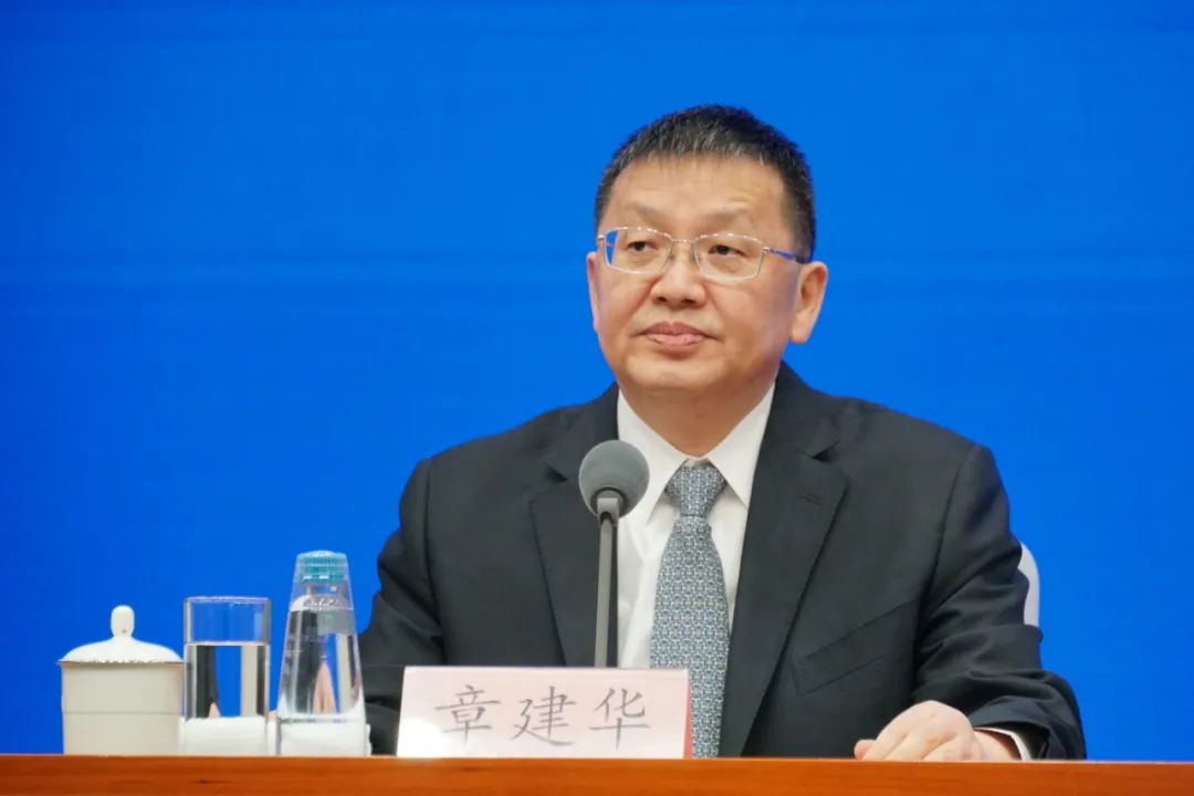 國家能源局長： 聚焦全國統(tǒng)一電力市場體系，做好市場建設(shè)和市場監(jiān)管工作
