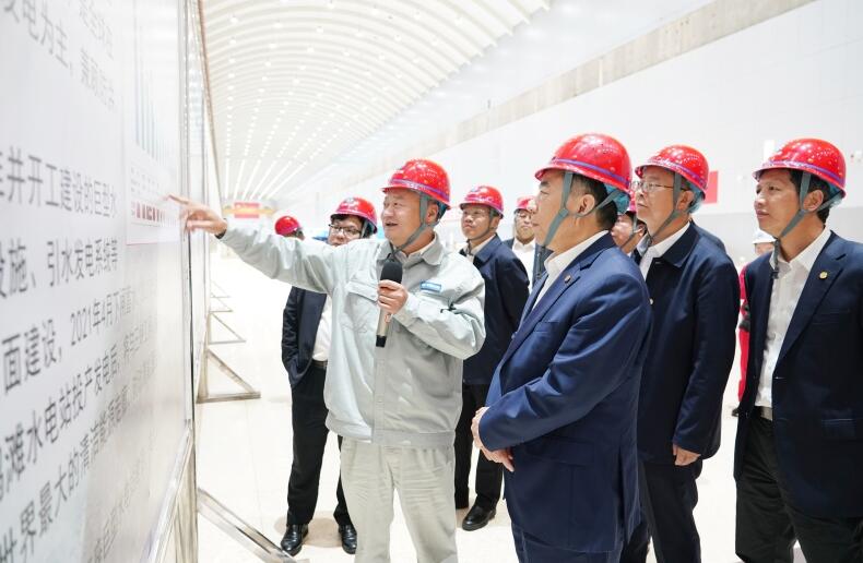 中國能建黨委書記、董事長宋海良赴白鶴灘水電站調研