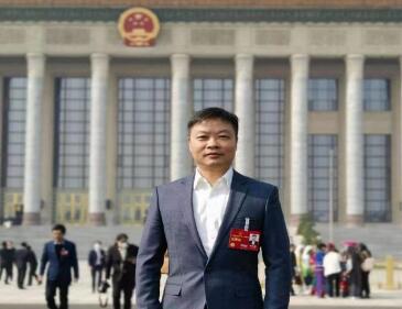 【兩會(huì)好聲音】全國人大代表、小鵬汽車董事長何小鵬：探索限定場景無人駕駛法規(guī)，助力車網(wǎng)融合和低空經(jīng)濟(jì)騰飛