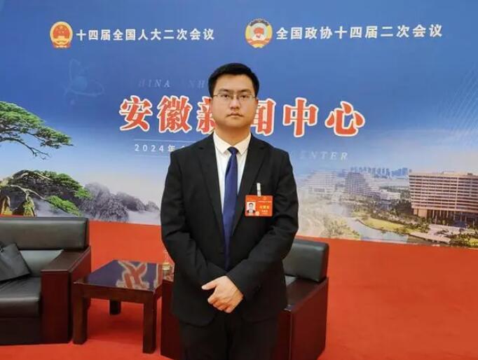 全國(guó)人大代表、國(guó)軒高科姚金?。簶?biāo)準(zhǔn)、技術(shù)、產(chǎn)業(yè)鏈多管齊下，推動(dòng)電化學(xué)儲(chǔ)能產(chǎn)業(yè)高質(zhì)量發(fā)展