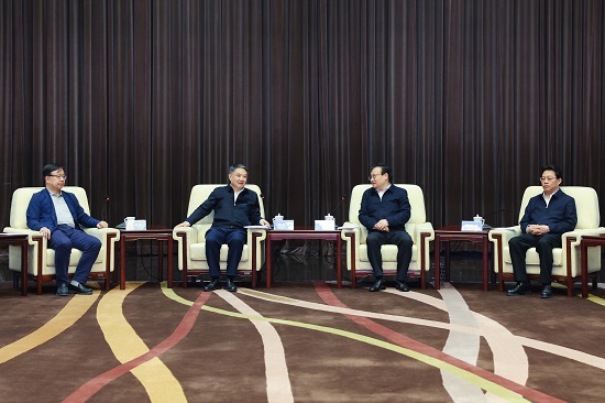 華能集團(tuán)董事長(zhǎng)溫樞剛、總經(jīng)理鄧建玲會(huì)見(jiàn)寧夏回族自治區(qū)黨委書記梁言順主席張雨浦