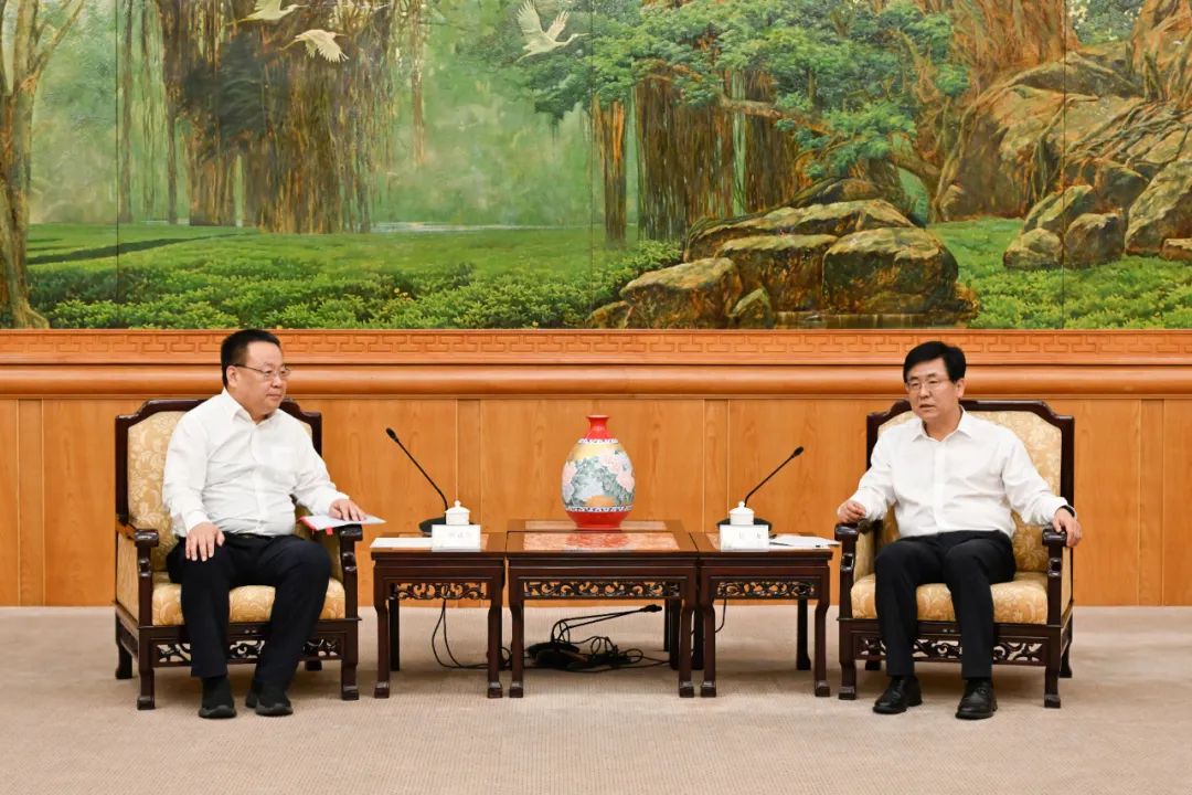 中核集團總經(jīng)理、黨組副書記申彥鋒拜會福建省委副書記、省長趙龍