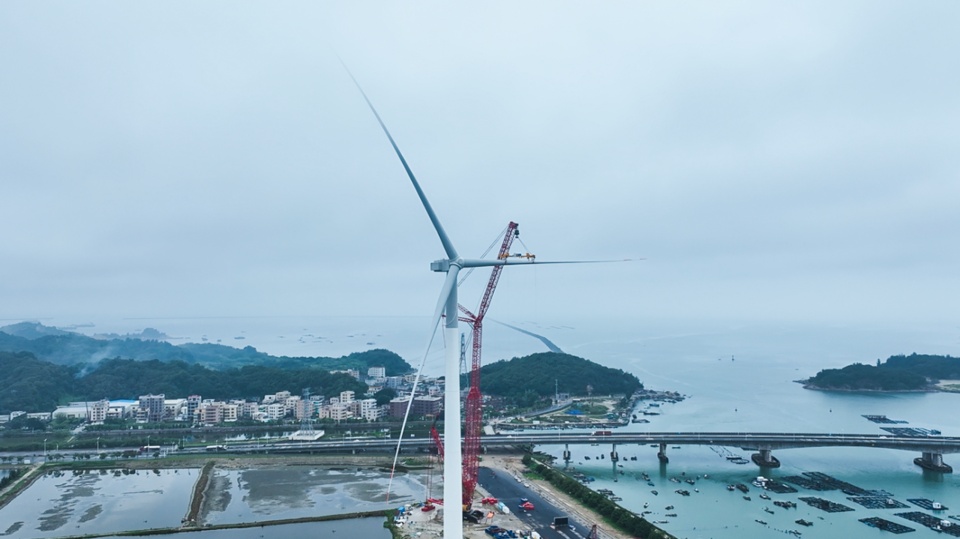 全球最大功率海上風(fēng)電機(jī)組，每轉(zhuǎn)一圈可產(chǎn)生38度電