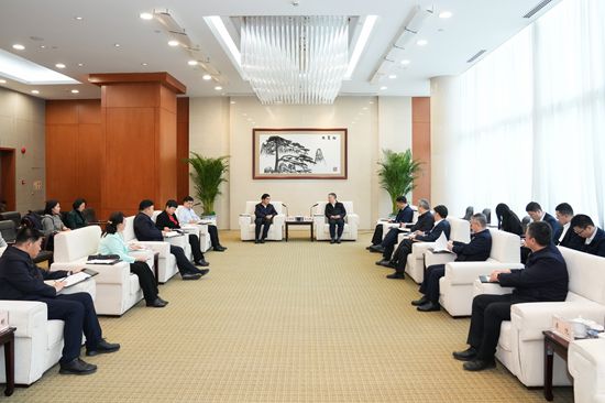 華能集團總經(jīng)理張文峰會見內(nèi)蒙古自治區(qū)黨委常委、包頭市委書記丁繡峰