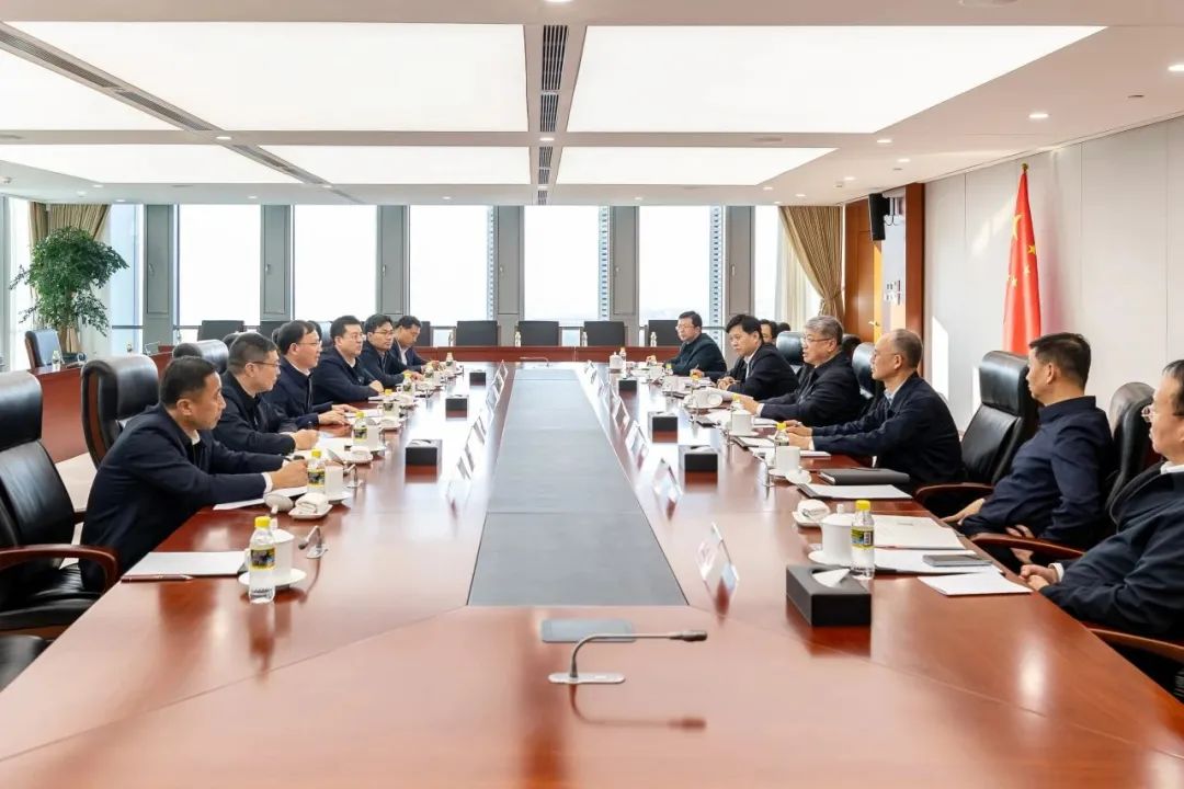 國家能源集團黨組書記、董事長劉國躍與中國大唐黨組副書記、總經理張傳江會談
